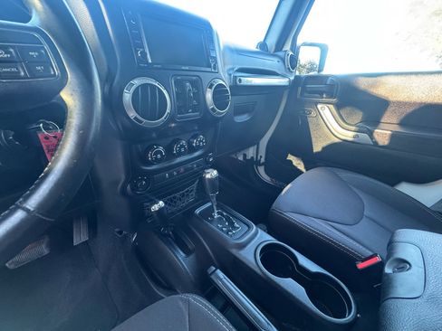 Used 2014 Jeep Wrangler Unlimited Sahara w/ Max Tow Package image 12