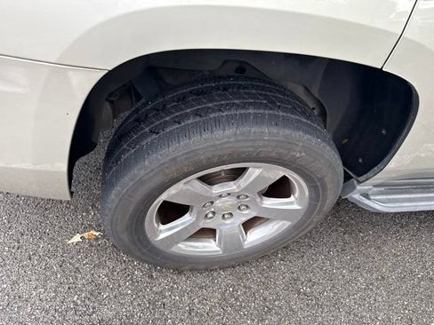 Used 2017 Chevrolet Tahoe LS RWD image 5