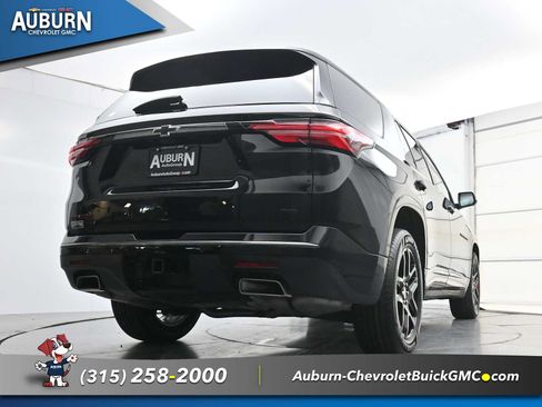 Used 2023 Chevrolet Traverse Premier w/ Redline Edition AWD/4WD image 24