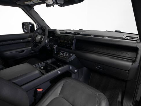 Used 2023 Land Rover Defender 90 V8 image 46