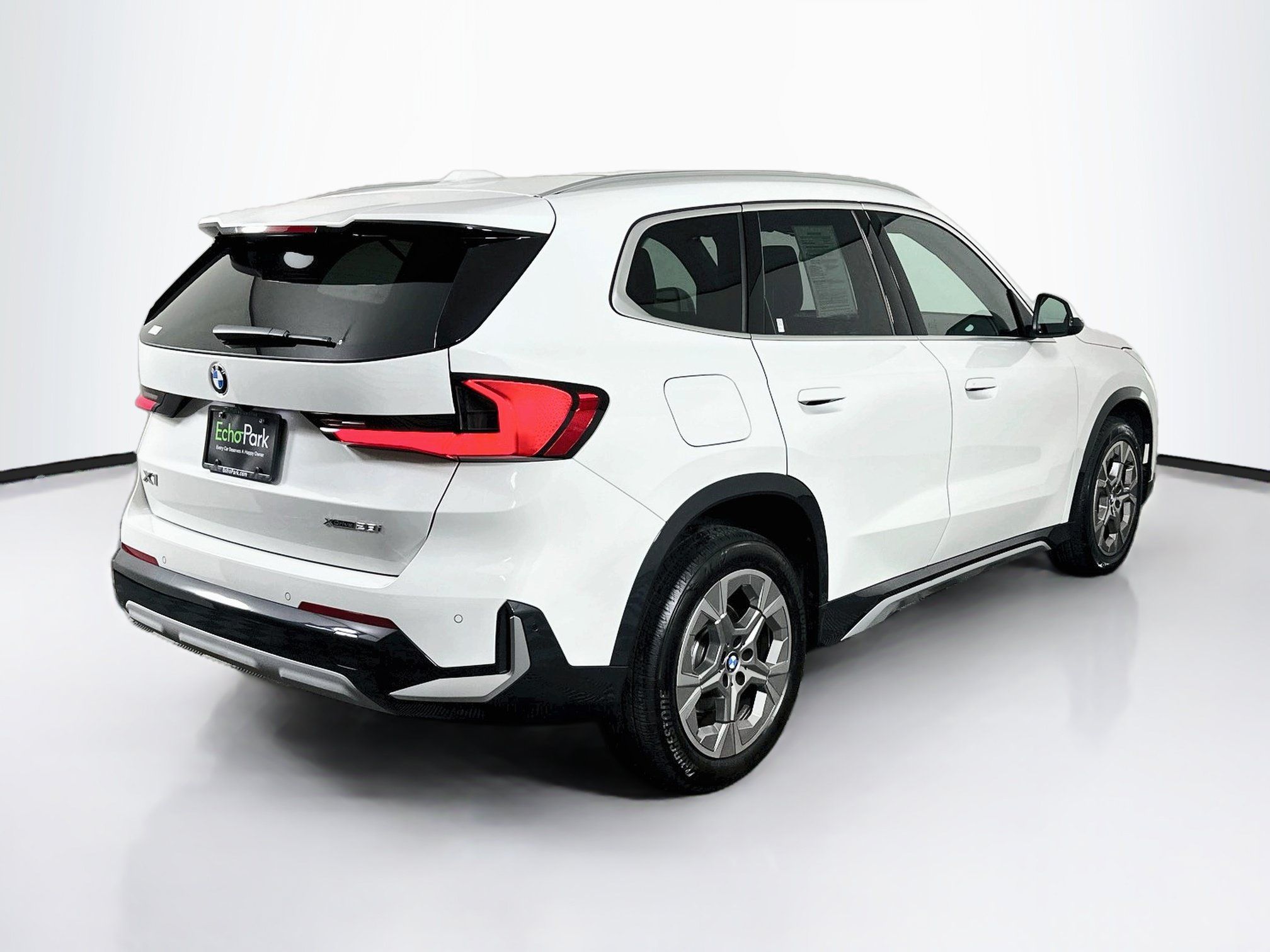 Used 2026 BMW X1 xDrive28i AWD/4WD image 9