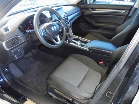 Used 2018 Honda Accord LX image 7