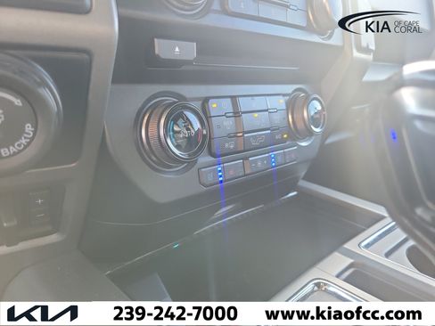 Used 2017 Ford F150 Raptor w/ Equipment Group 802A Luxury AWD/4WD image 30