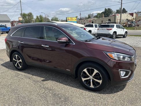 Used 2018 Kia Sorento EX image 4