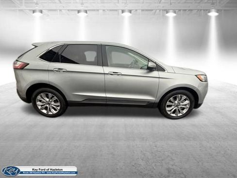 Certified 2022 Ford Edge Titanium image 10
