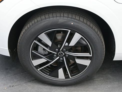 New 2026 Volvo XC60 T8 Core w/ Climate Package AWD/4WD image 4