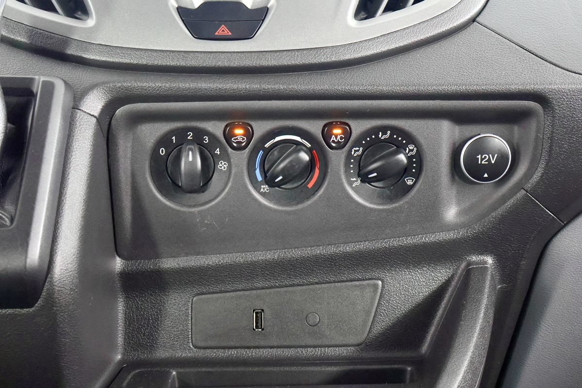Used 2018 Ford Transit 350 XL RWD image 34