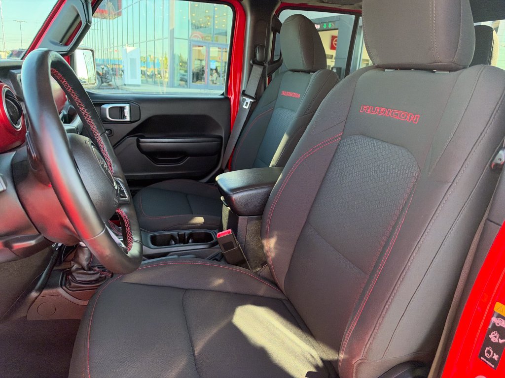 Used 2020 Jeep Gladiator Rubicon w/ Cold Weather Group AWD/4WD image 14
