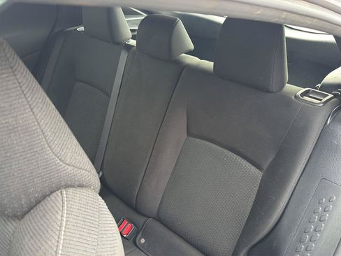 Used 2018 Toyota C-HR XLE FWD image 30