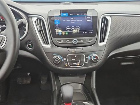 Used 2023 Chevrolet Malibu RS image 10