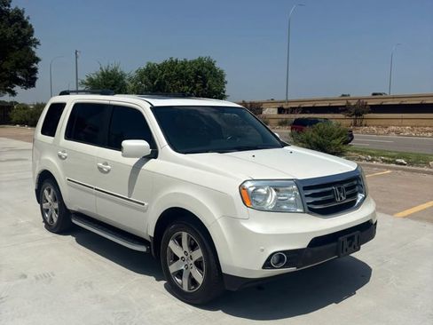 Used 2013 Honda Pilot Touring image 1