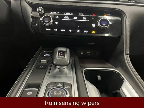 Used 2023 INFINITI QX60 Luxe AWD/4WD image 12