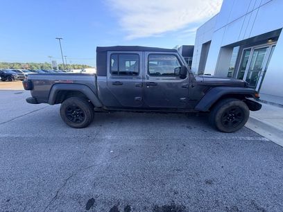 Used 2023 Jeep Gladiator Sport