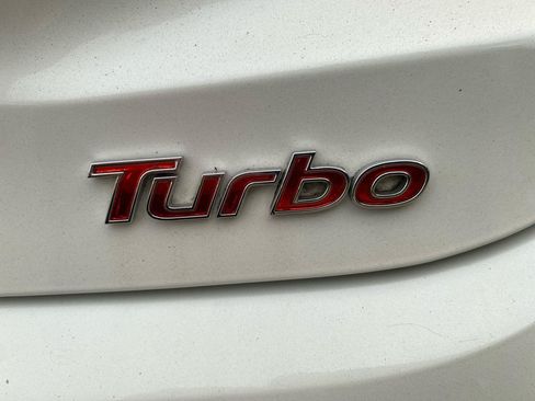 Used 2016 Hyundai Veloster Turbo w/ Option Group 04 FWD image 25