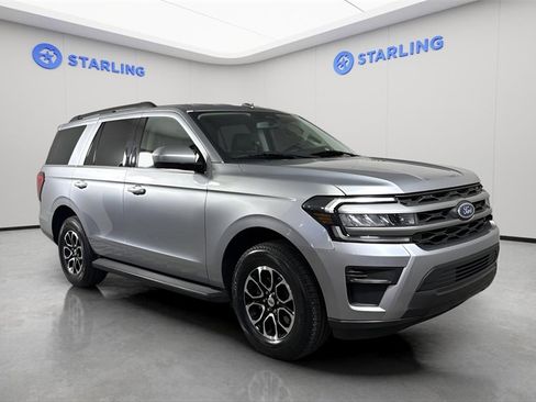 Used 2024 Ford Expedition XLT image 13