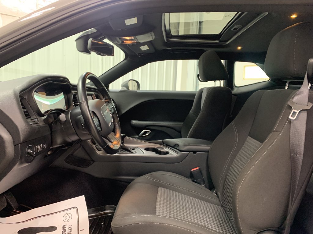 Used 2023 Dodge Challenger SXT w/ Blacktop Package AWD/4WD image 4