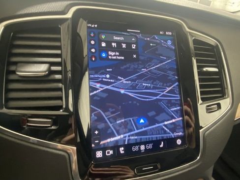 Used 2025 Volvo XC90 B6 Plus image 19