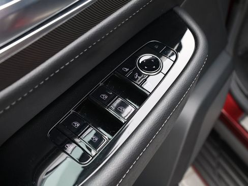Certified 2025 INFINITI QX80 Luxe RWD image 13
