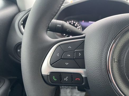 Used 2023 Jeep Renegade Altitude image 20