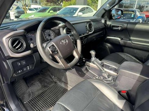 Used 2021 Toyota Tacoma Limited w/ Blackout Package (TMS) AWD/4WD image 3