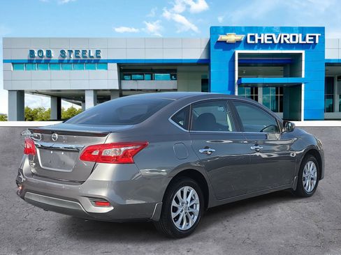 Used 2019 Nissan Sentra S w/ Appearance Package FWD image 3