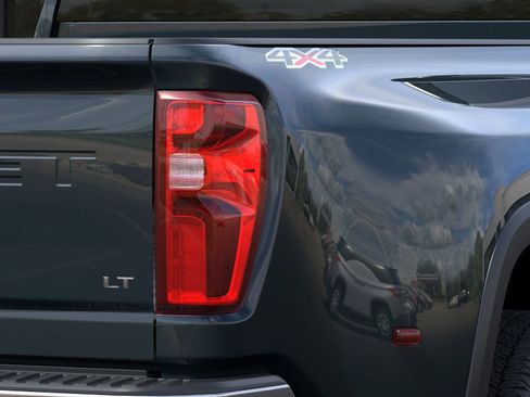 New 2026 Chevrolet Silverado 3500 LT image 11