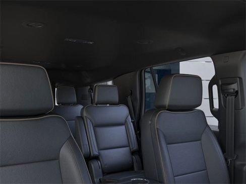 New 2025 GMC Yukon Elevation image 24