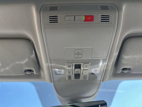 Used 2025 Volkswagen Taos SEL w/ Black Wheel Plus Package image 20