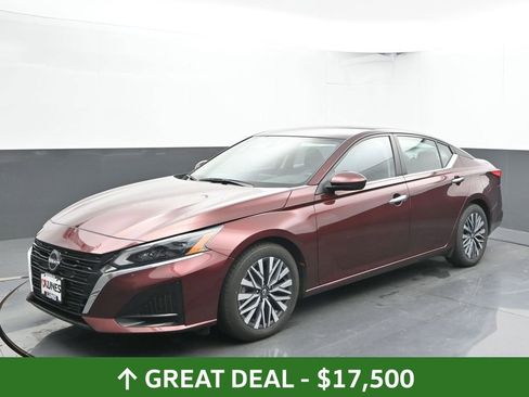 Used 2023 Nissan Altima 2.5 SV image 7