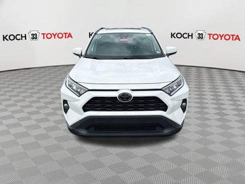Used 2020 Toyota RAV4 XLE w/ Convenience Package AWD/4WD image 2