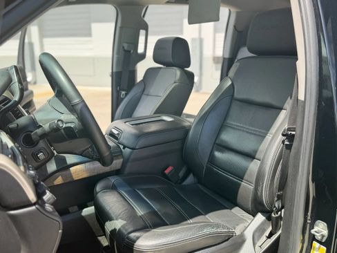 Used 2018 GMC Yukon XL Denali w/ Open Road Package AWD/4WD image 21