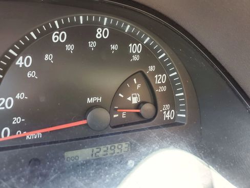 Used 2003 Toyota Camry LE FWD image 25