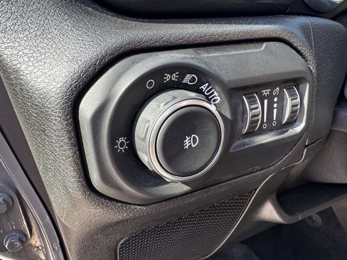 Used 2021 Jeep Wrangler Unlimited Sport AWD/4WD image 19