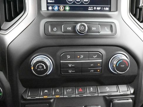 Used 2025 Chevrolet Silverado 1500 Custom Trail Boss AWD/4WD image 27
