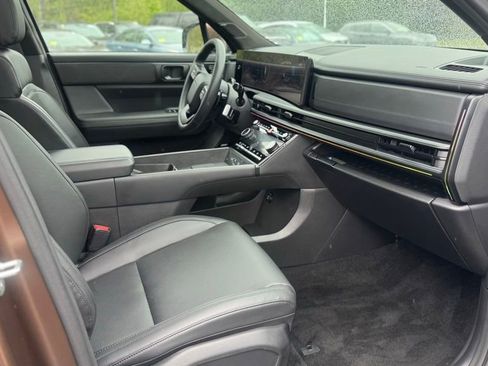 Certified 2025 Hyundai Santa Fe Calligraphy AWD/4WD image 22