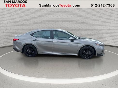 Used 2026 Toyota Camry SE w/ Convenience Package FWD image 5