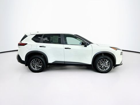 Used 2023 Nissan Rogue S AWD/4WD image 10
