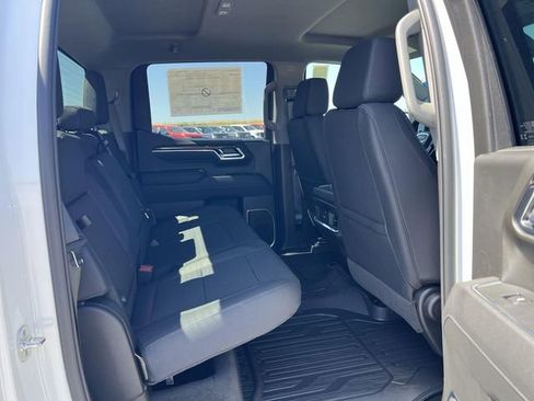 New 2026 GMC Sierra 1500 Elevation w/ LPO, Elevation Black Package RWD image 32