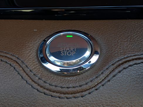 Used 2024 Lincoln Navigator L Reserve image 36