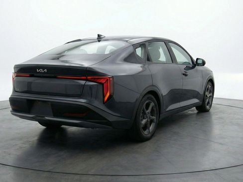 Used 2025 Kia K4 FWD image 9