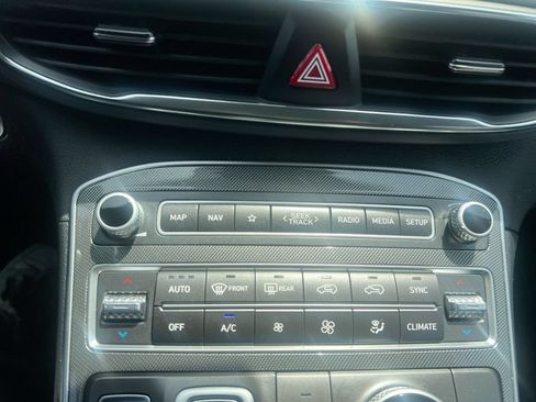 Used 2023 Hyundai Santa Fe SEL FWD image 16