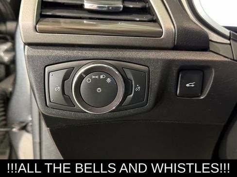 Used 2019 Ford Fusion SEL image 25