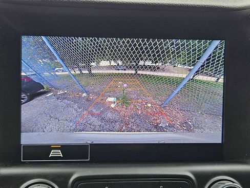 Used 2024 GMC Terrain SLE w/ Driver Convenience Package FWD image 20
