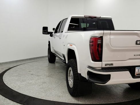 Used 2024 GMC Sierra 3500 Denali Ultimate image 4