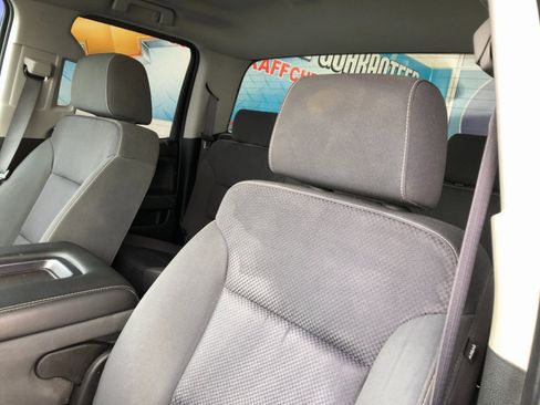 Used 2019 Chevrolet Silverado 1500 LT w/ All Star Edition image 17