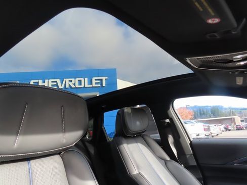 Used 2024 Cadillac Lyriq Luxury image 44