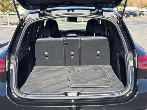 Used 2024 Mercedes-Benz GLC 300 image 24