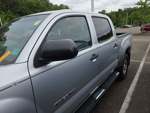 Used 2013 Toyota Tacoma PreRunner w/ SR5 Pkg RWD image 6