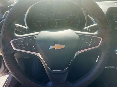 Used 2023 Chevrolet Malibu LT image 11