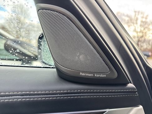 Used 2022 BMW ALPINA B7 xDrive image 20